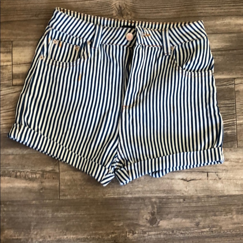 Stripped shorts